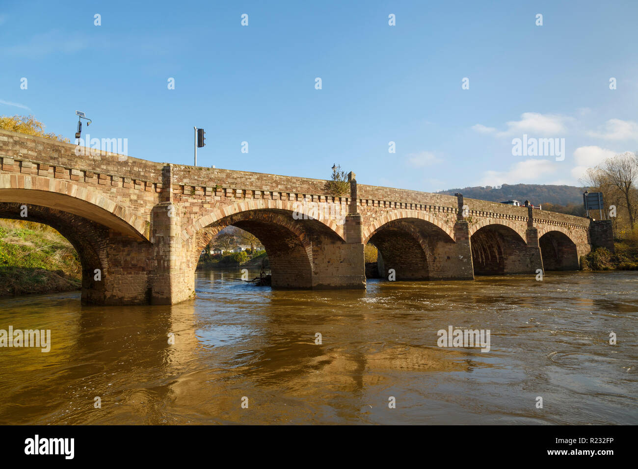 Wye Bridge, Monmouth, portante la A466 oltre il fiume Wye. Foto Stock