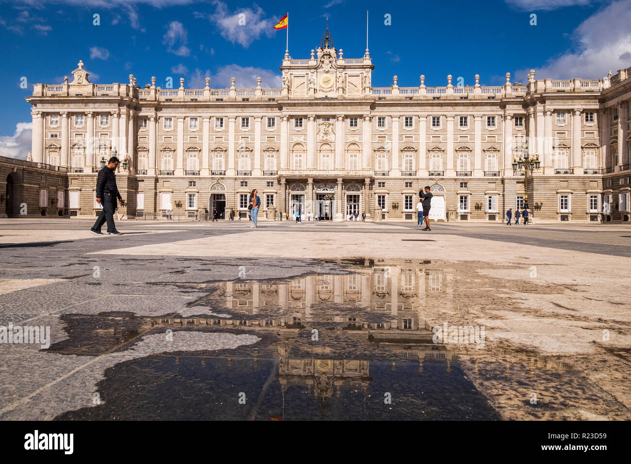 Cortile e vedute esterne del Palazzo Reale, il Palacio Real, Madrid, Spagna Foto Stock