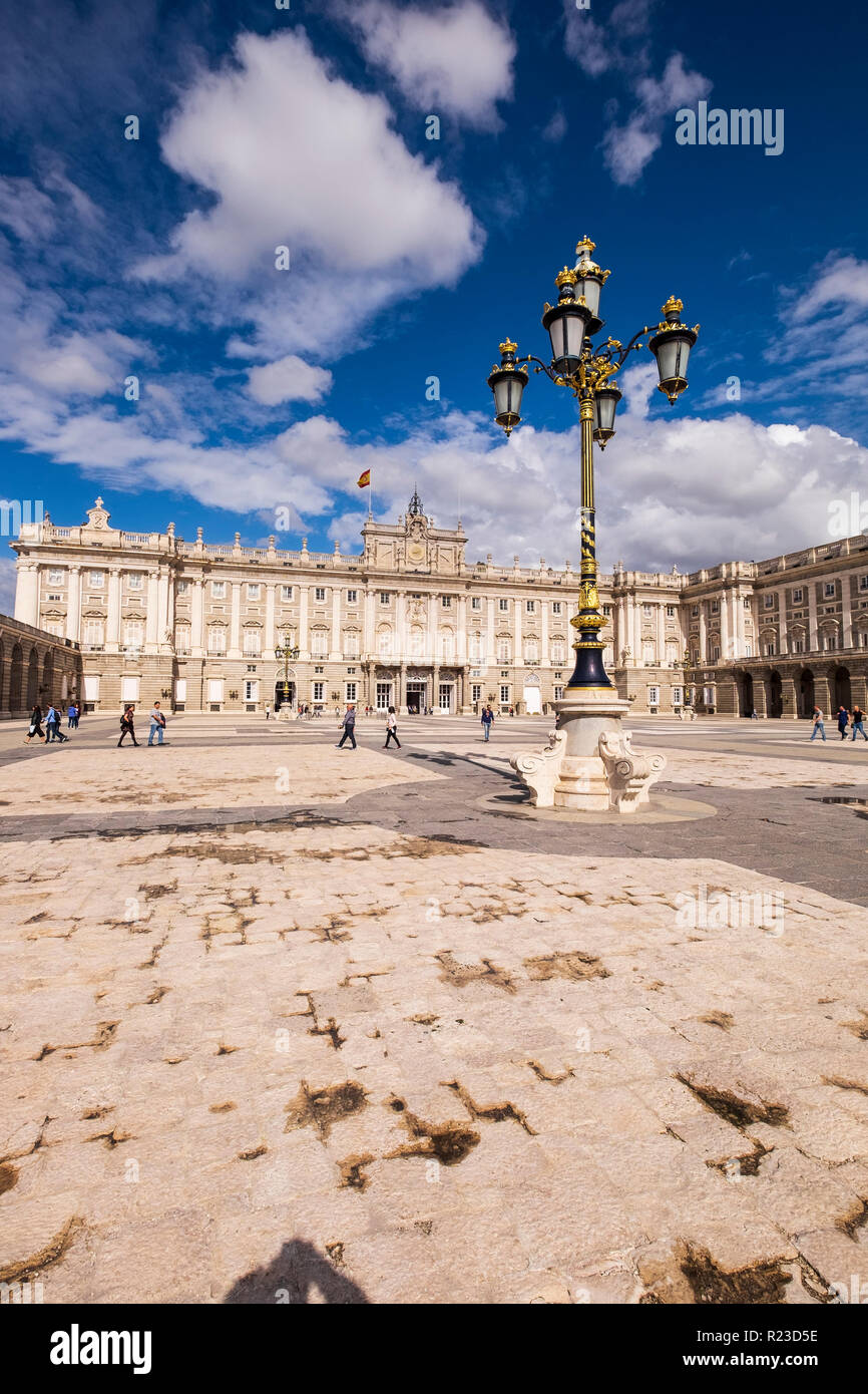 Cortile e vedute esterne del Palazzo Reale, il Palacio Real, Madrid, Spagna Foto Stock