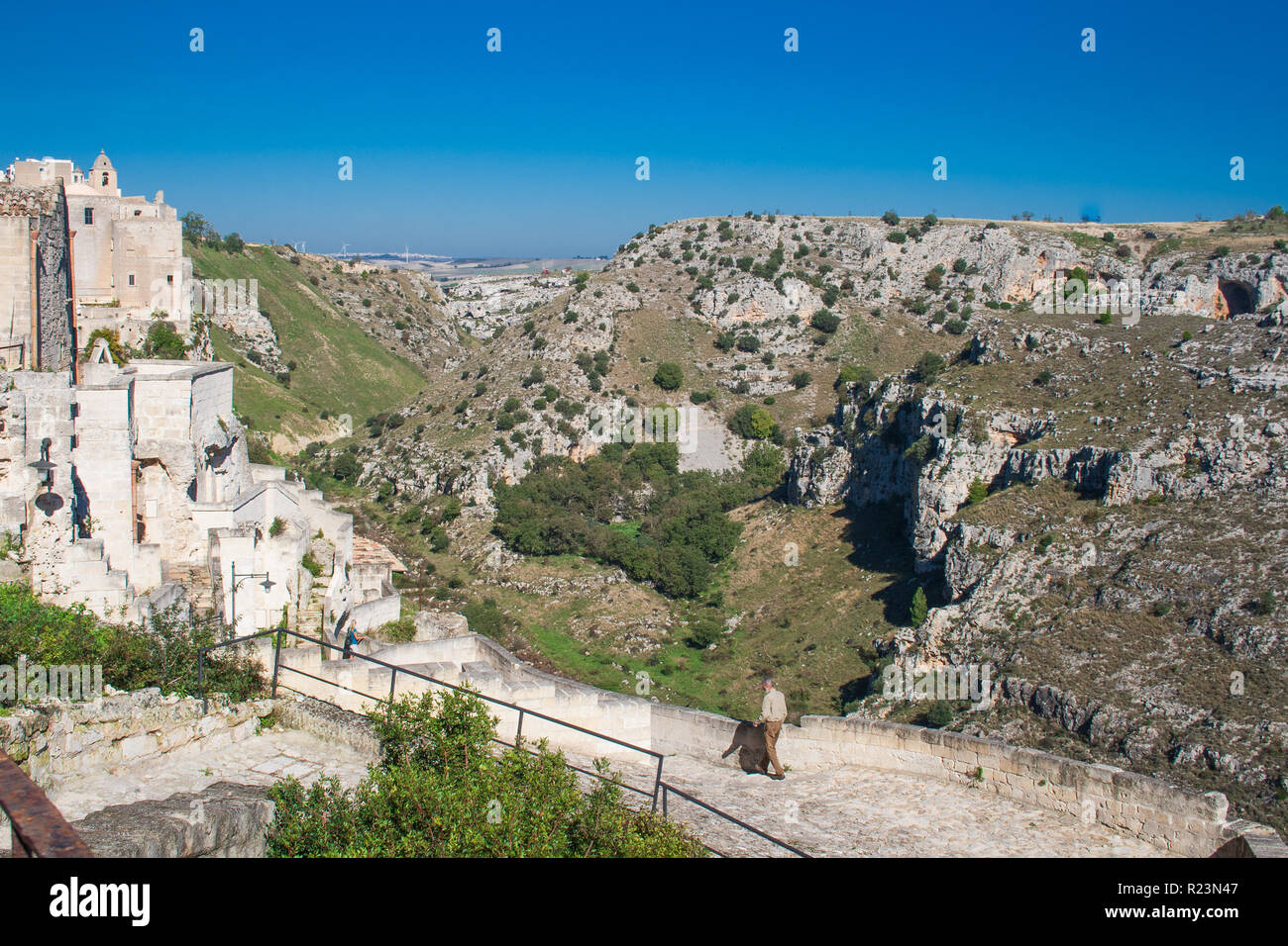 Canyon con le montagne. Sassi o pietre di Matera capitale europea della cultura 2019, la Basilicata, Italia Foto Stock
