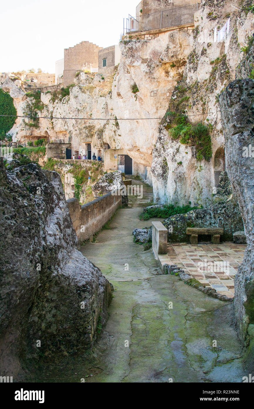 Grotte di sassi o pietre di Matera capitale europea della cultura 2019, la Basilicata, Italia Foto Stock