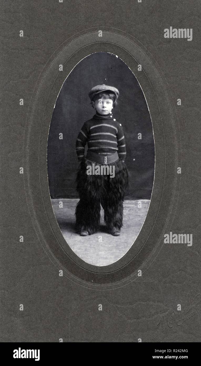 Quattro anni di Linus Pauling nel 1905. Linus Pauling (1901-1994) American farmacia. ha vinto il 1954 e il 1962 il Premio Nobel per la chimica Foto Stock