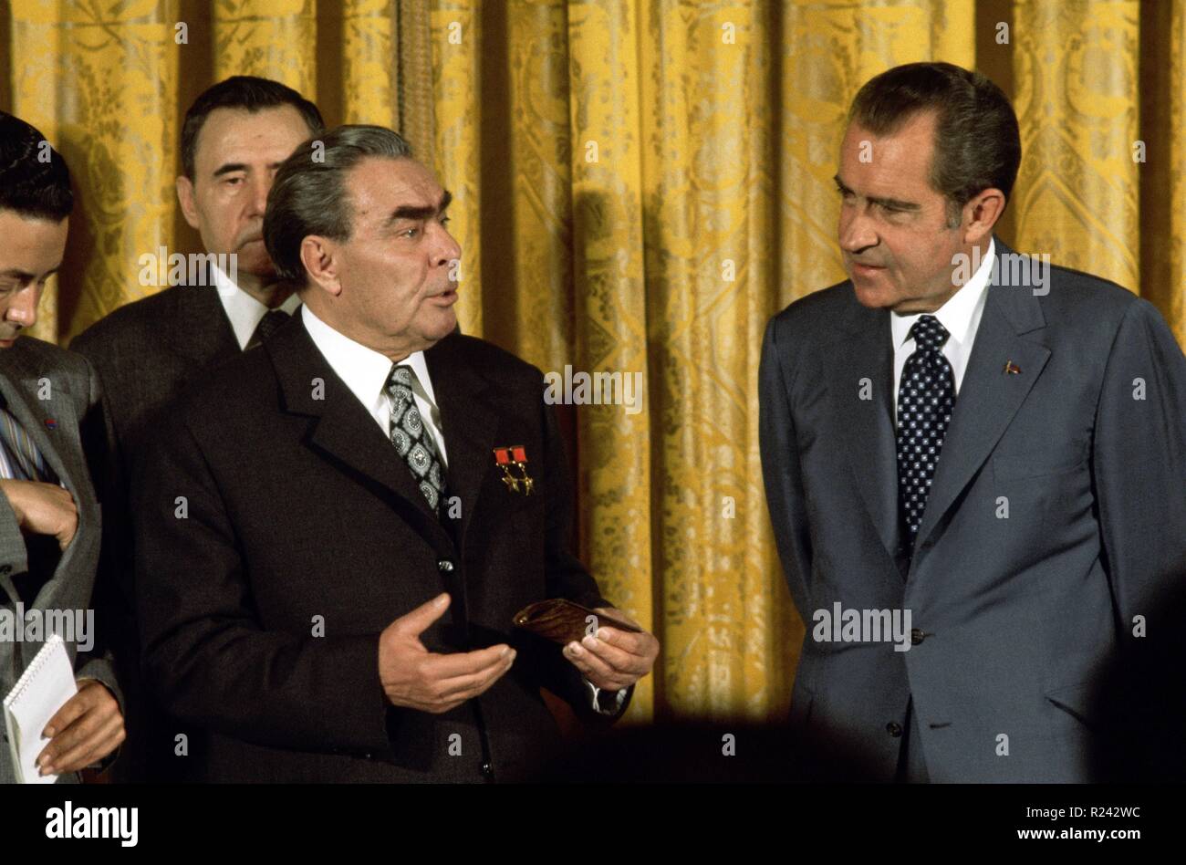 Il presidente statunitense Richard Nixon e leader russo Leonid Brezhnev alla Casa Bianca 1974 Foto Stock