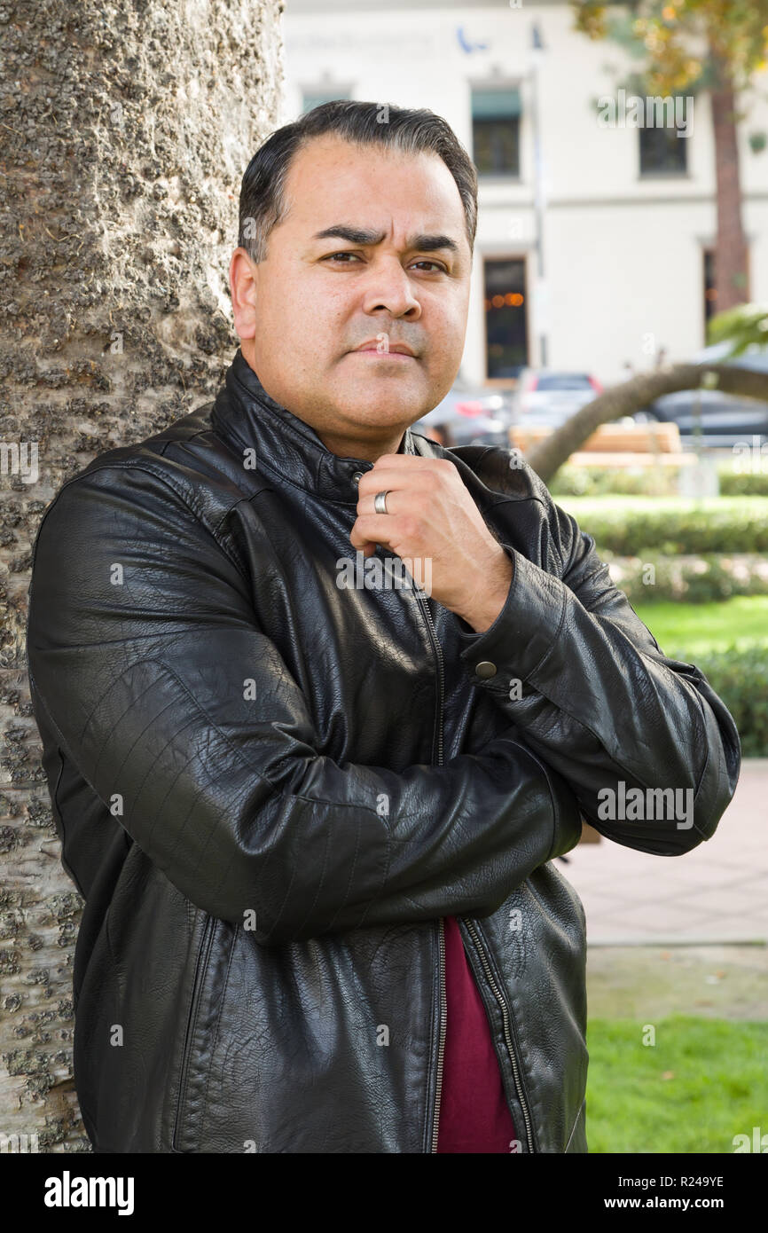 Headshot Ritratto di pregi ispanico Man. Foto Stock