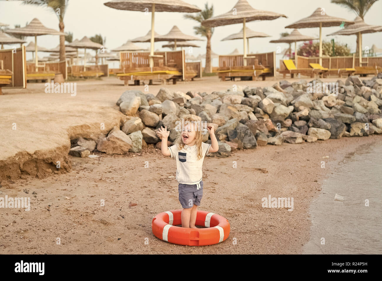 maglietta con cintura di sicurezza