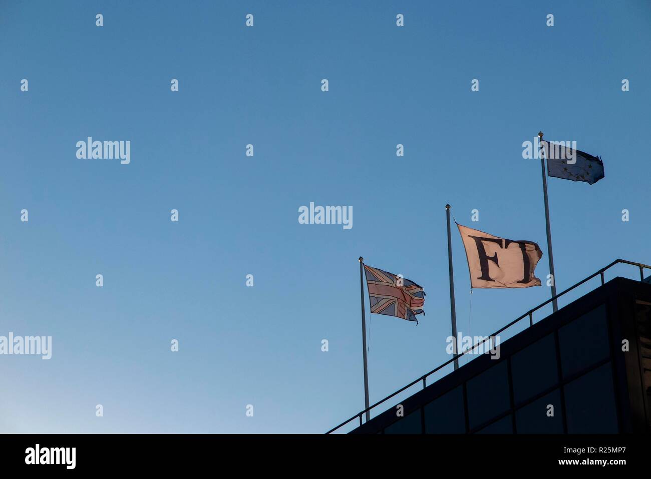Il Financial Times il quartier generale a piedi di Southwark Bridge di Londra Foto Stock
