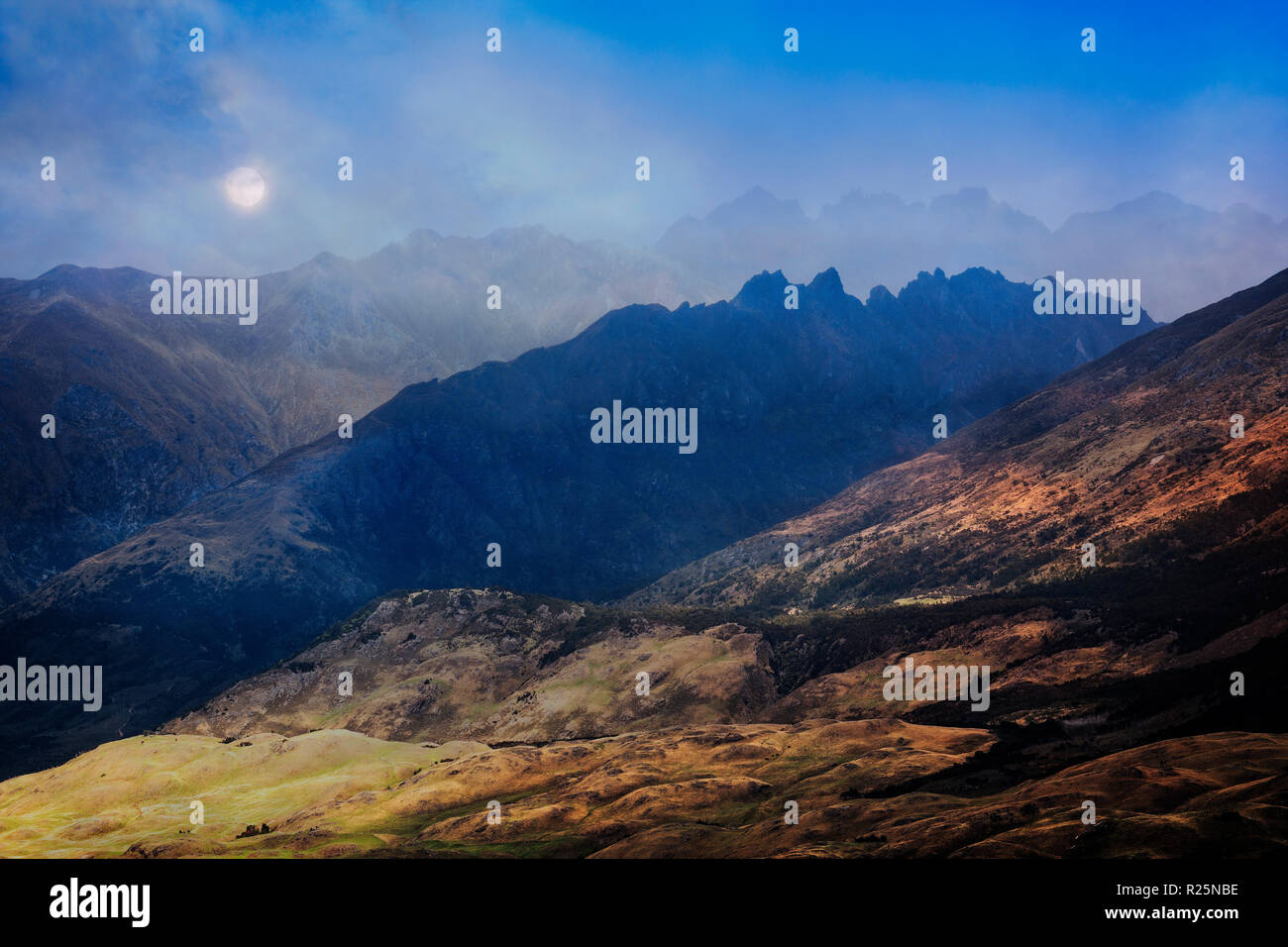 Le montagne del Monte aspiranti Parco nazionale sull'Isola del Sud, Nuova Zelanda. Foto Stock