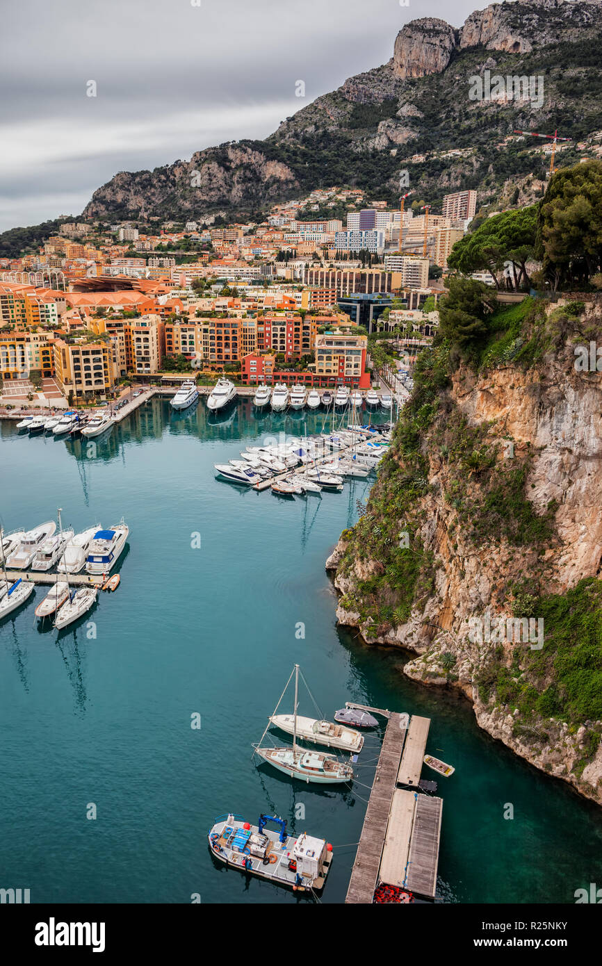 Port de Fontvieille nel Principato di Monaco sul Mare Mediterraneo Foto Stock