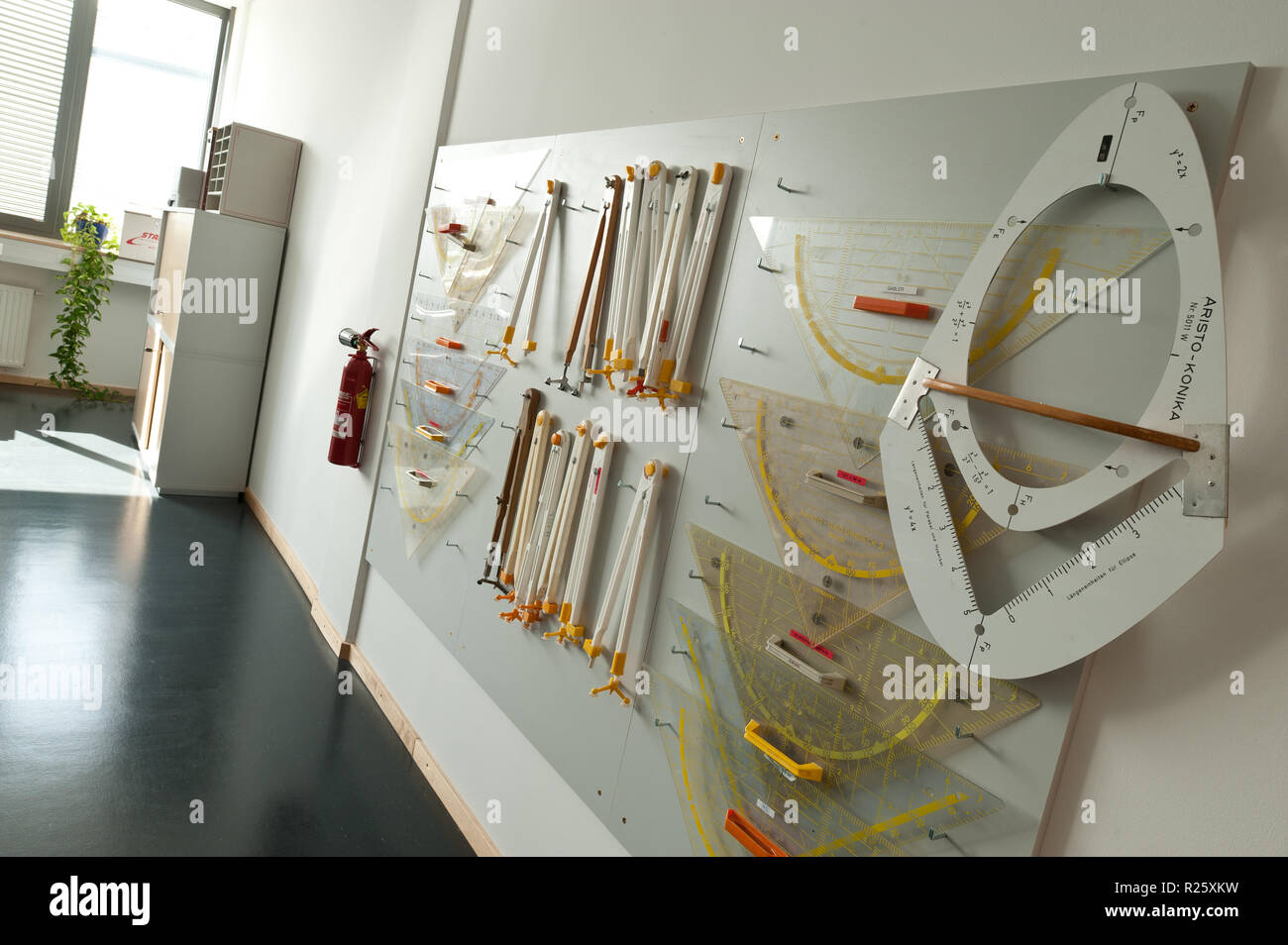 Bundesschulzentrum Tulln, Bundesgymnasium und Bundesrealgymnasium, Geometrisches Zeichnen Foto Stock