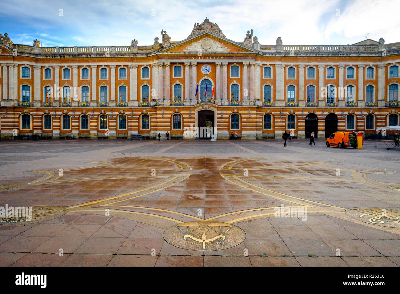 Una vista generale della Place du Capitole, Toulouse, Francia Foto Stock