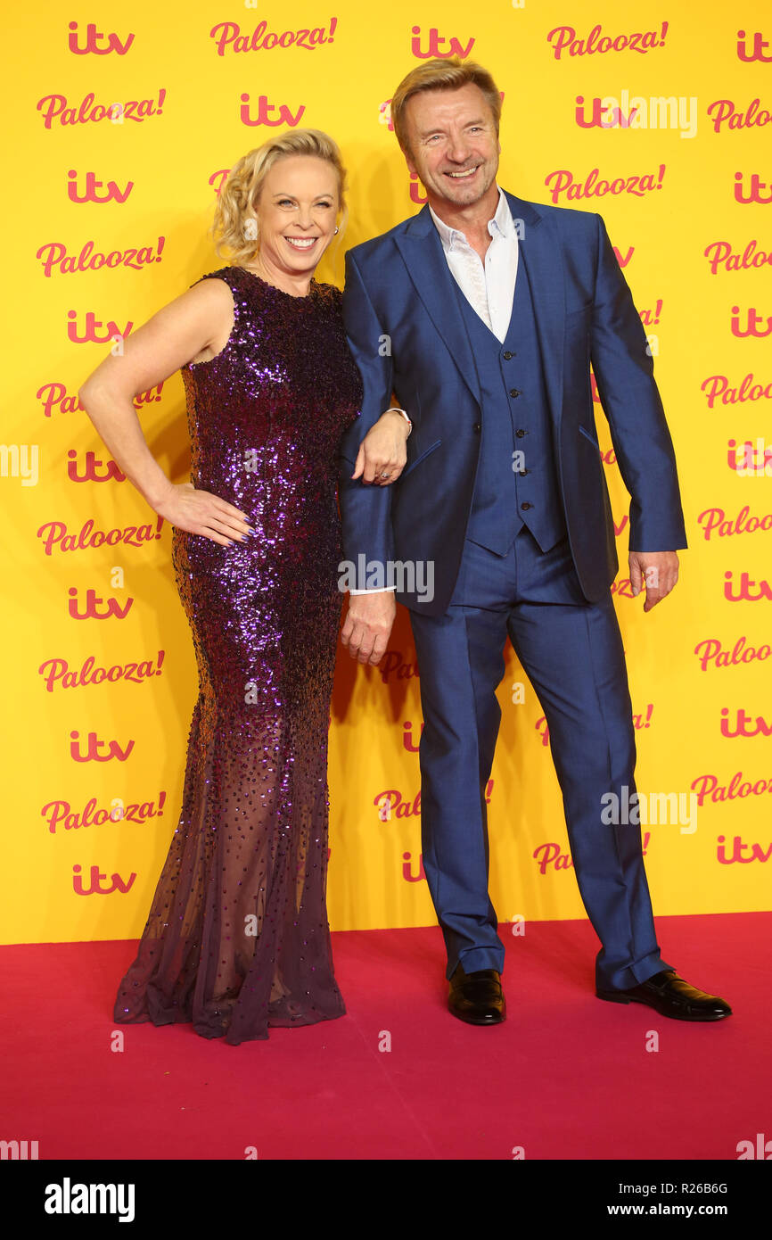 L'ITV Palooza! 2018 tenutasi presso la Royal Festival Hall - Arrivi con: Jayne Torville, Christopher Dean dove: Londra, Regno Unito quando: 16 Ott 2018 Credit: Lia Toby/WENN.com Foto Stock