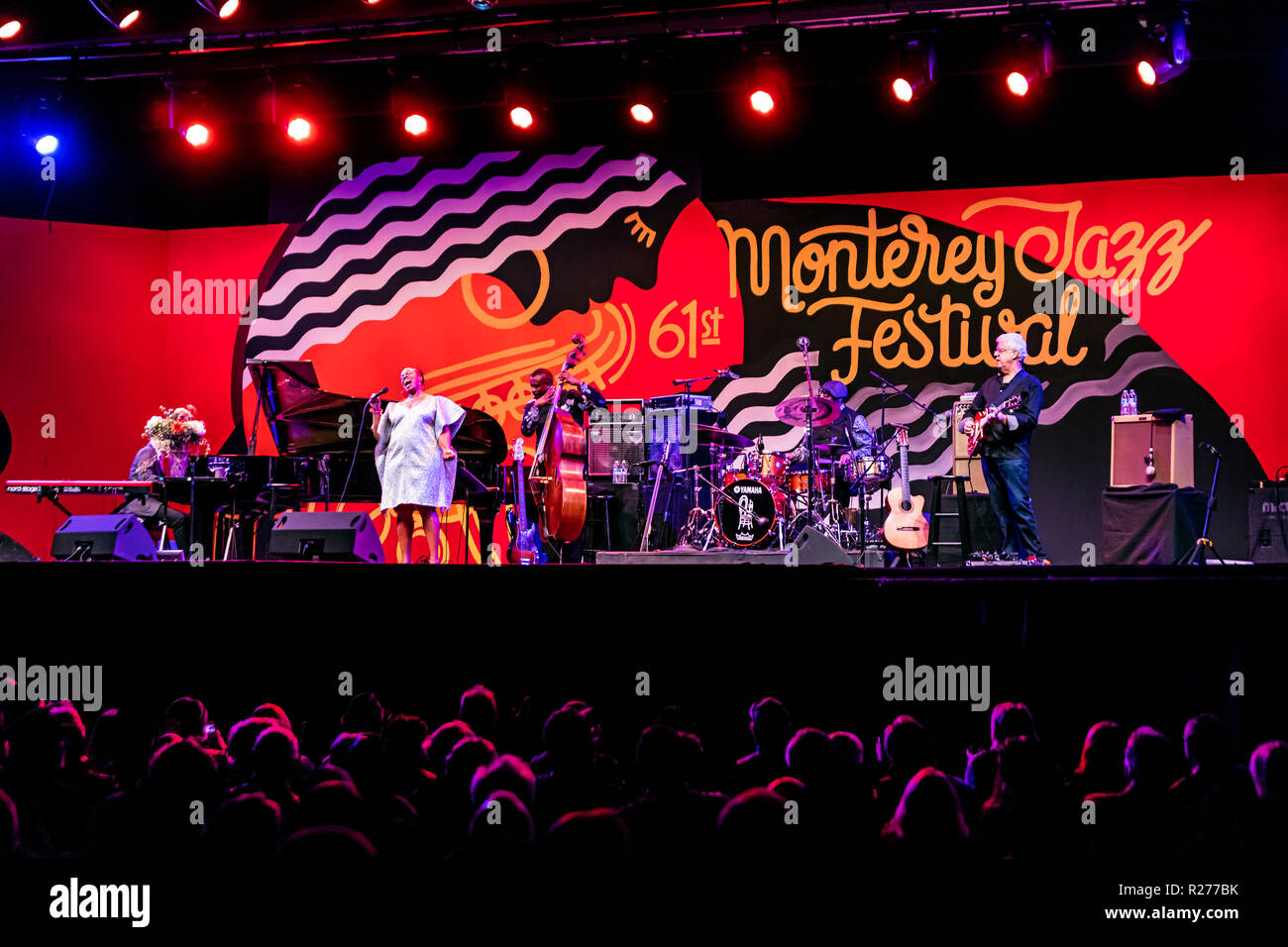 DIANNE REEVES si svolge in corrispondenza della 61a Monterey Jazz Festival - Monterey, California Foto Stock