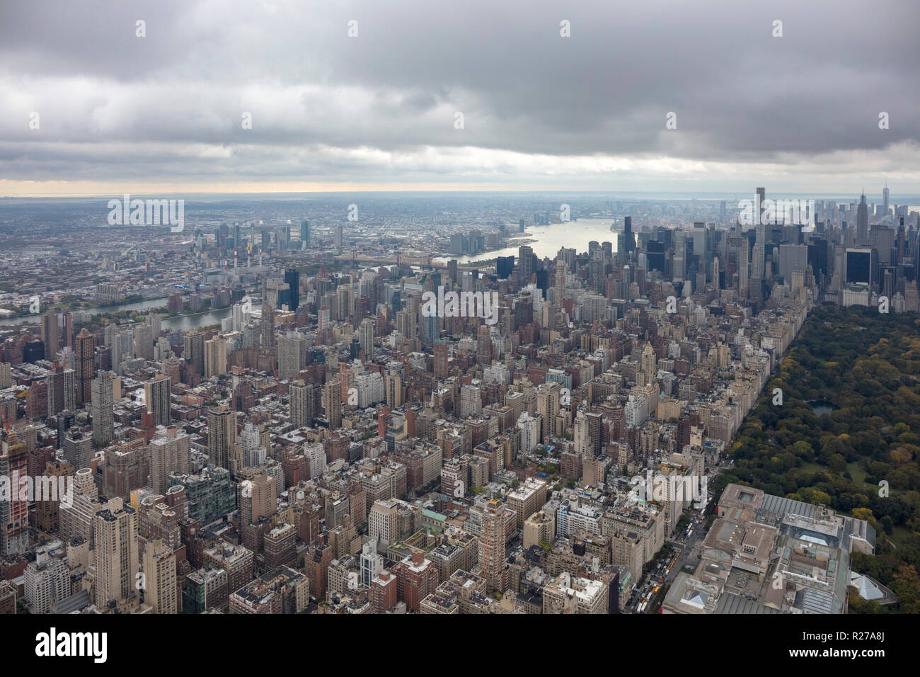 Elicottero vista aerea di Upper East Side di Manhattan, New York, Stati Uniti d'America Foto Stock