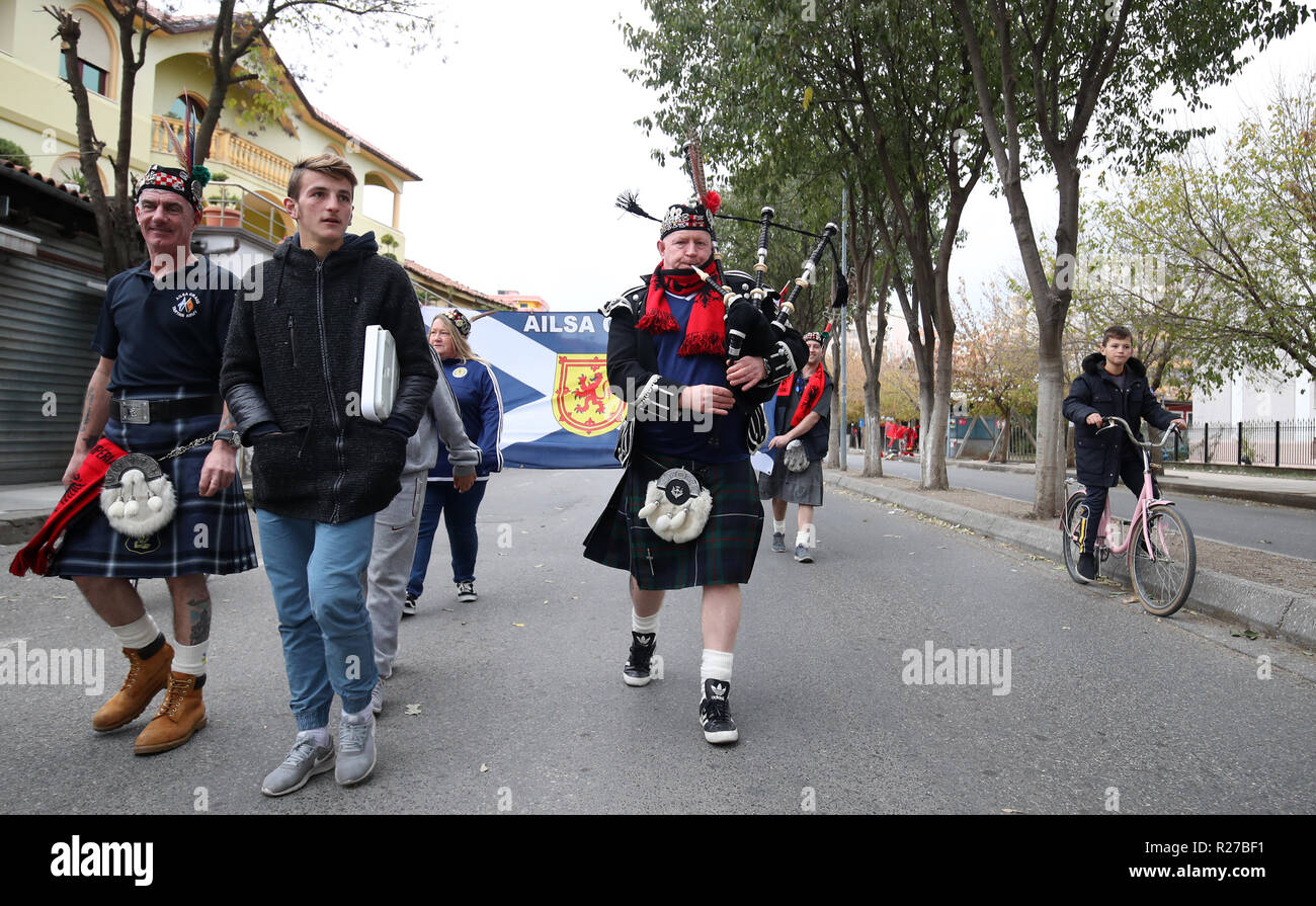 Scozia appassionati prima la UEFA lega delle nazioni, gruppo C1 corrispondono al Loro Parque Borici Stadium, Scutari. Foto Stock