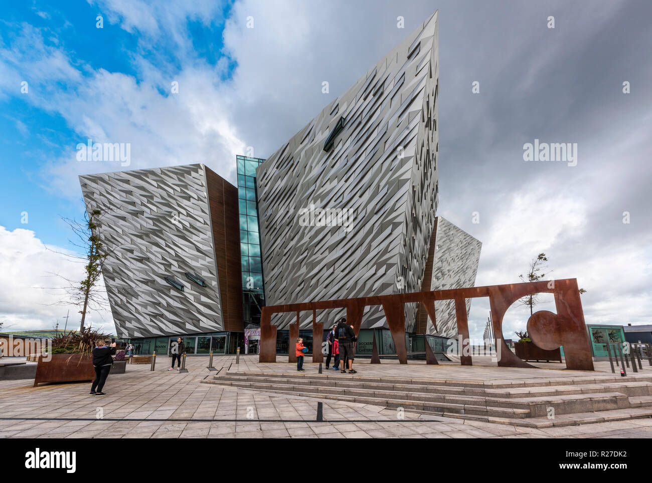 Titanic Belfast nella città del Titanic Quarter, Belfast, Irlanda del Nord Foto Stock