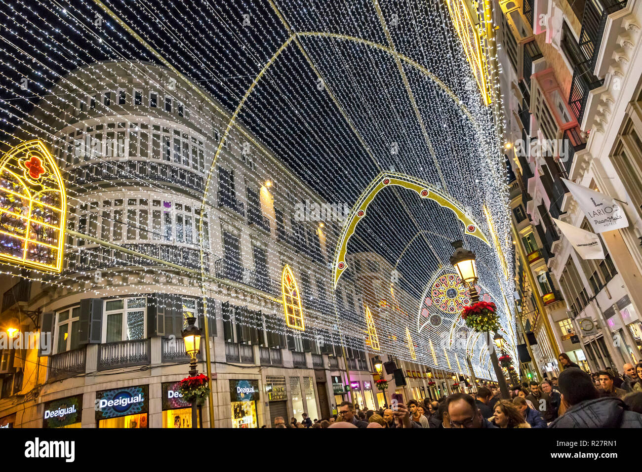 I dettagli delle decorazioni di Natale su Calle Marques de Larios street nel centro della città di Malaga, Spagna Foto Stock