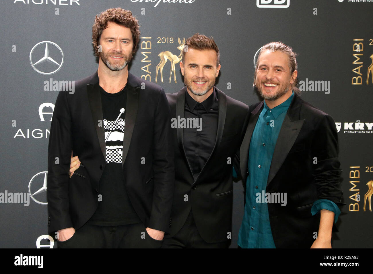 Howard Donald, Gary Barlow e Mark Owen della banda prendere che frequentano il settantesimo Bambi Awards al palcoscenico teatro il 16 novembre 2018 a Berlino, Germania. Foto Stock