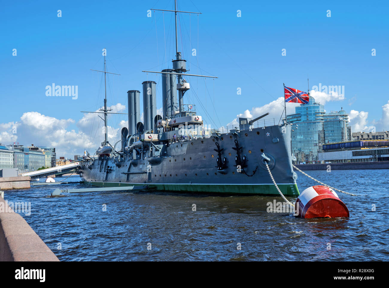 La rivoluzione sovietica-ser corazzata Aurora, ancorato a San Pietroburgo, Russia. Foto Stock