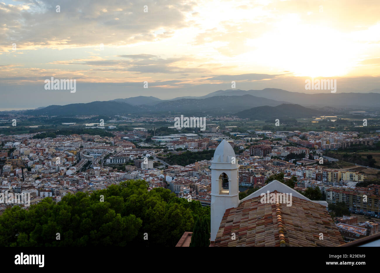 Cappella di San Giovanni Battista. Architettura di spagnolo beach resort Blanes. Monte Castello di San Juan. Costa Brava Catalogna. Luogo religioso di wo Foto Stock