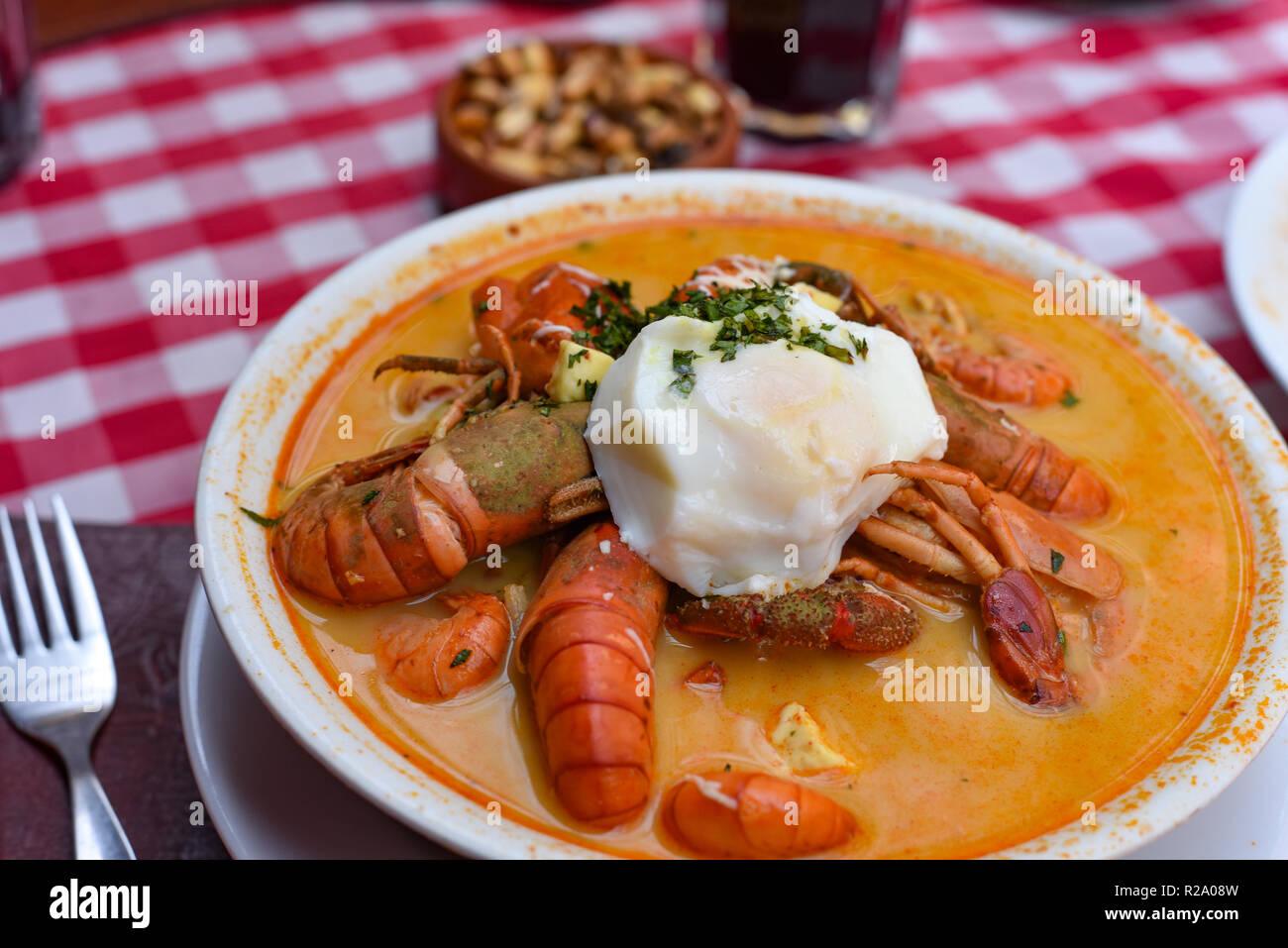 "Chupe de camarones', un tradizionale piatto di gamberoni dalla città di Arequipa, Perù Foto Stock
