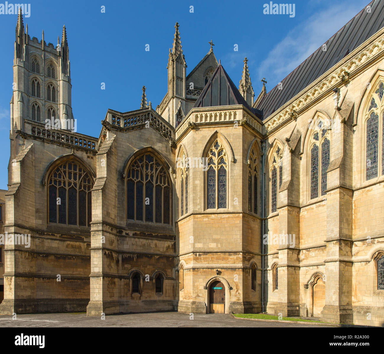 Downside Abbey; vista della chiesa abbaziale da Sud Foto Stock