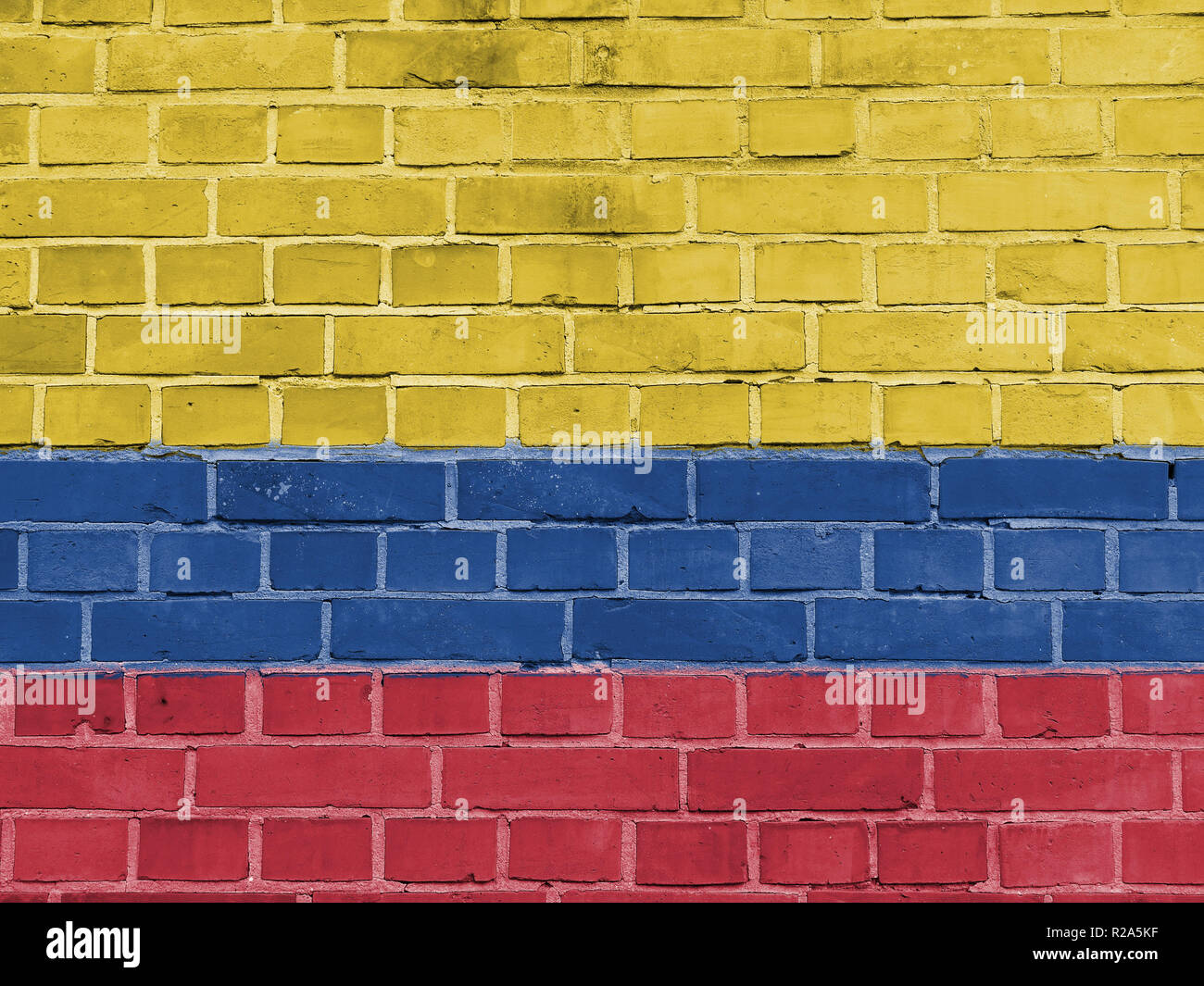 Colombia politica concetto: Bandiera colombiana parete Texture di sfondo Foto Stock