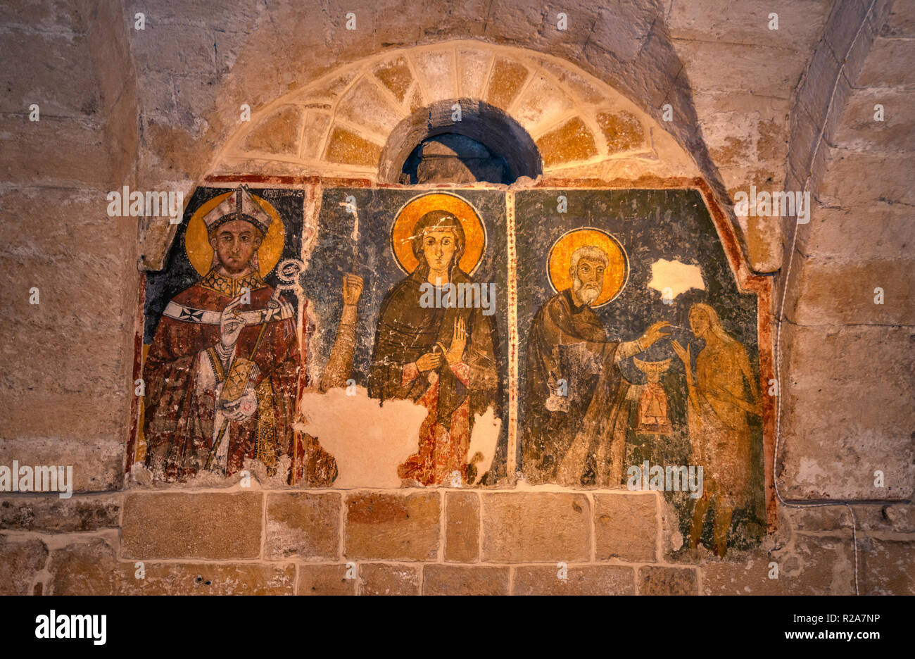 Affreschi medioevali alla cripta di San Cataldo cattedrale in Taranto Puglia, Italia Foto Stock