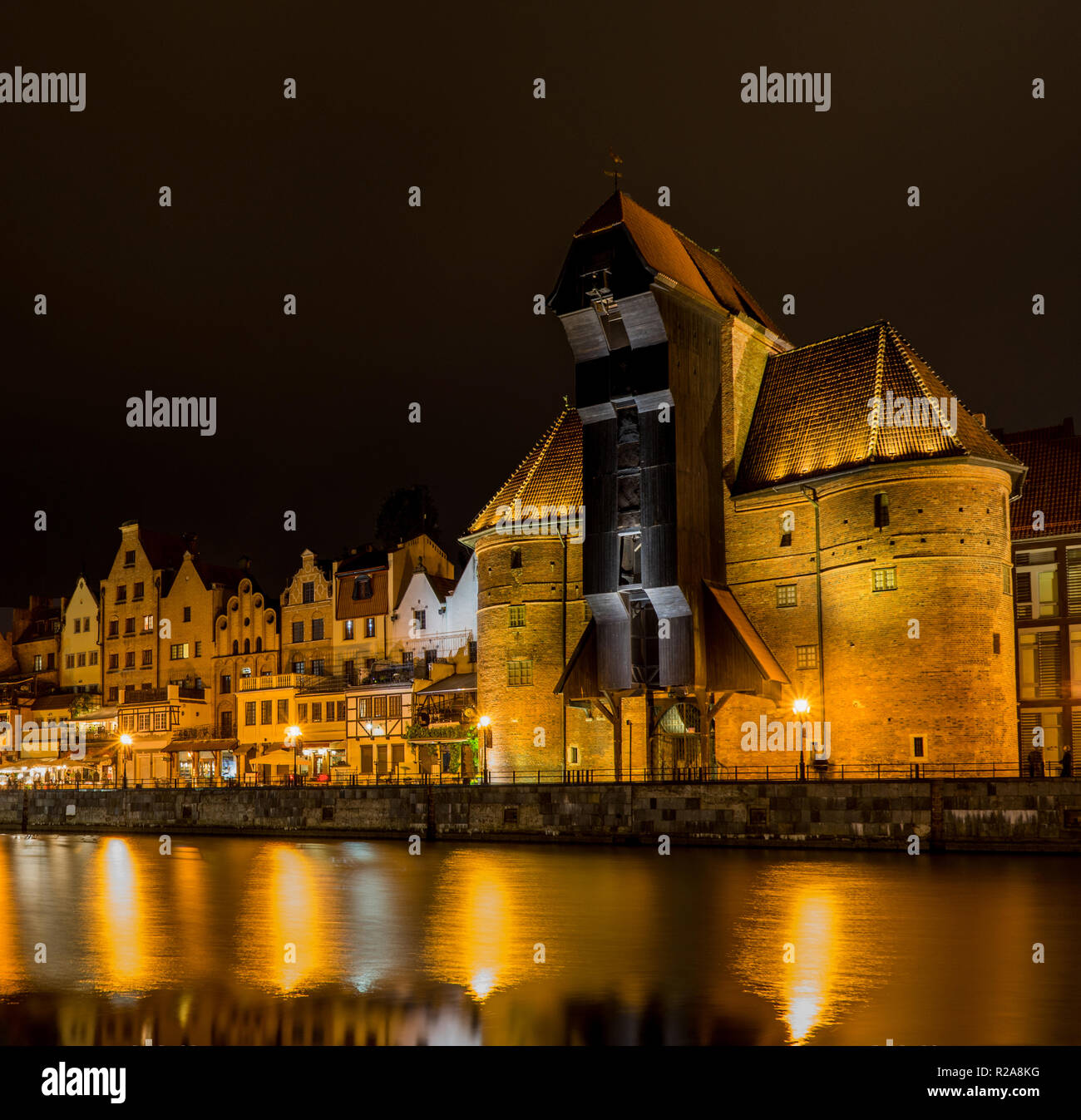 Notte fotografia del canal lungomare della città di Gdansk, Polonia. Foto Stock