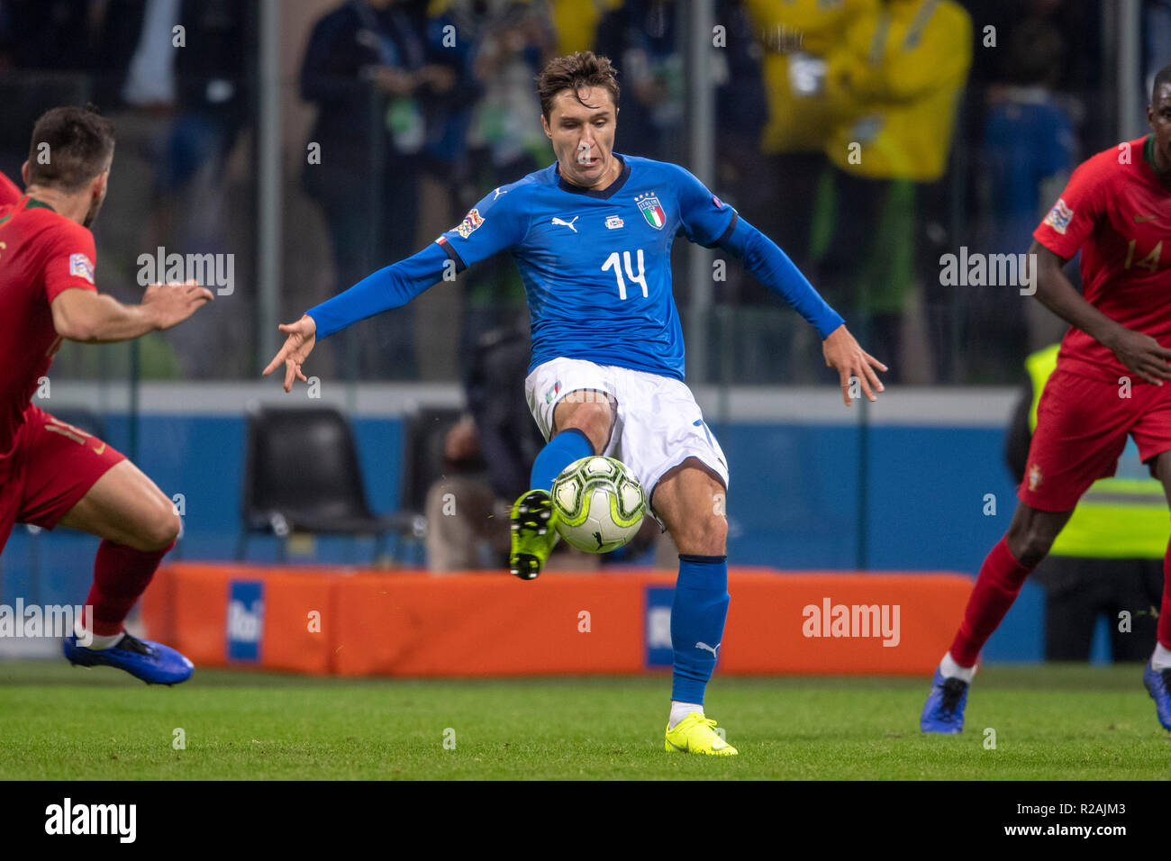 Milano, Italia. 17 novembre 2018. Federico Chiesa (Italia) durante la UEFA Nazioni 2018-2019 League match tra Italia 0-0 Portogallo a Giuseppe Meazza il 17 novembre 2018 a Milano (Italia). (Foto di Maurizio Borsari/AFLO) Foto Stock