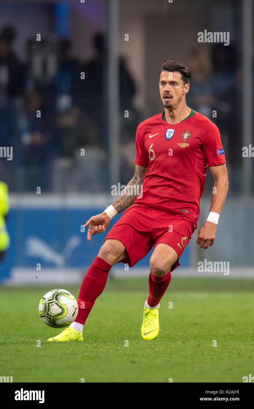 Milano, Italia. 17 novembre 2018. Jose Miguel da Rocha Fonte (Portogallo) durante la UEFA Nazioni 2018-2019 League match tra Italia 0-0 Portogallo a Giuseppe Meazza il 17 novembre 2018 a Milano (Italia). Credito: Maurizio Borsari/AFLO/Alamy Live News Foto Stock