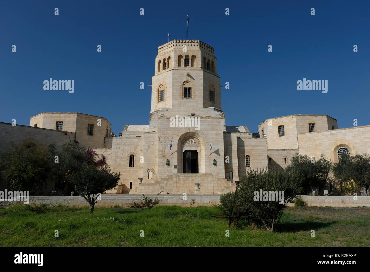 Esterno del Rockefeller Museum, che ospita una grande collezione di reperti ritrovati negli scavi archeologici condotti in Palestina mandataria, negli anni venti e trenta è situato nella zona est di Gerusalemme Israele Foto Stock