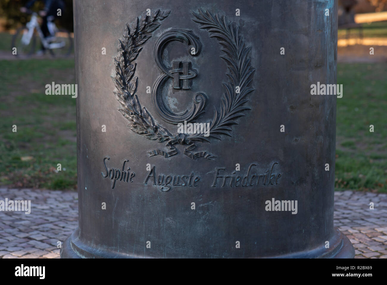 Zerbst, Germania - 11 Novembre 2018: vista del monumento a Friederike Auguste Sophie, Principessa di Anhalt-Zerbst, nato principessa di Anhalt-Bernburg. S Foto Stock