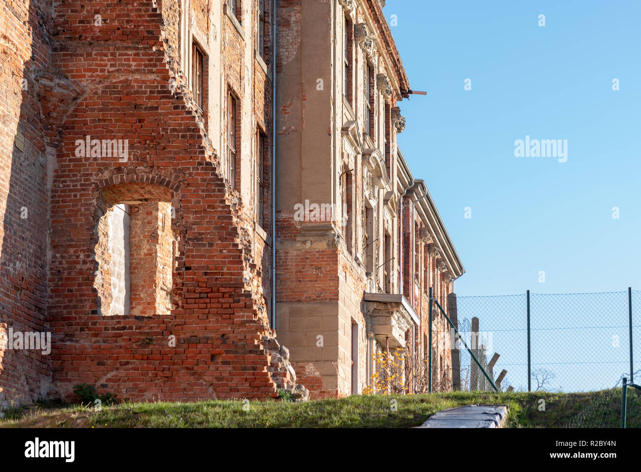 Zerbst, Germania - 11 Novembre 2018: vista del castello della città di Zerbst, Germania. Era la residenza dei principi di Anhalt-Zerbst. Essa è stata b Foto Stock