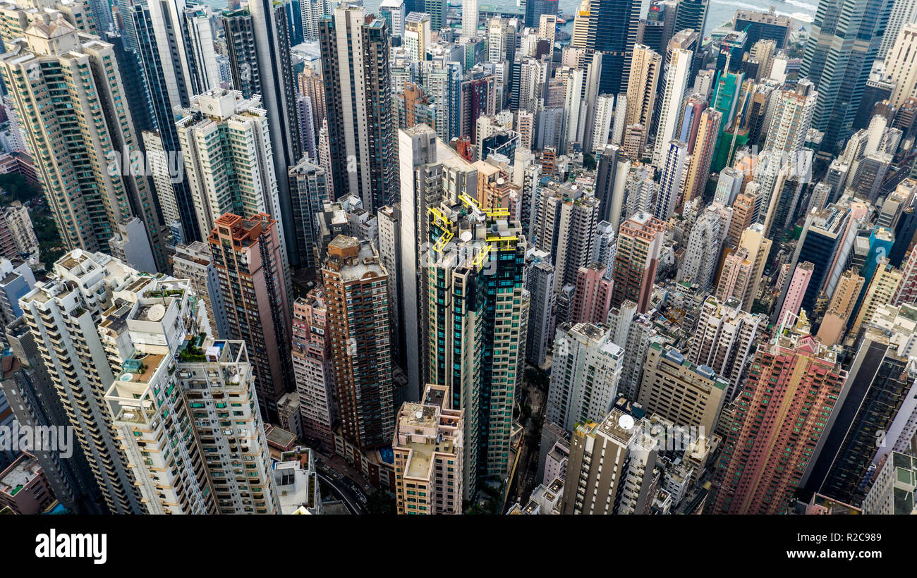 Vista aerea di edifici di appartamenti in midlevels, Hong Kong Foto Stock