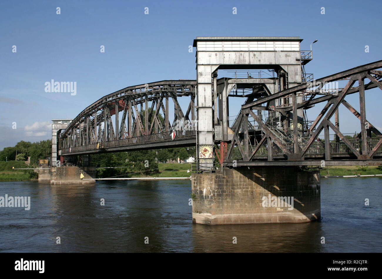 Il vecchio ponte ferroviario Foto Stock