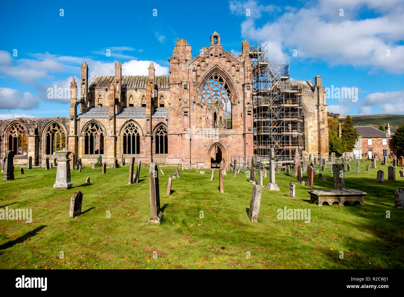 Melrose Abbey resti in autunno - Scottish Borders - Regno Unito Foto Stock