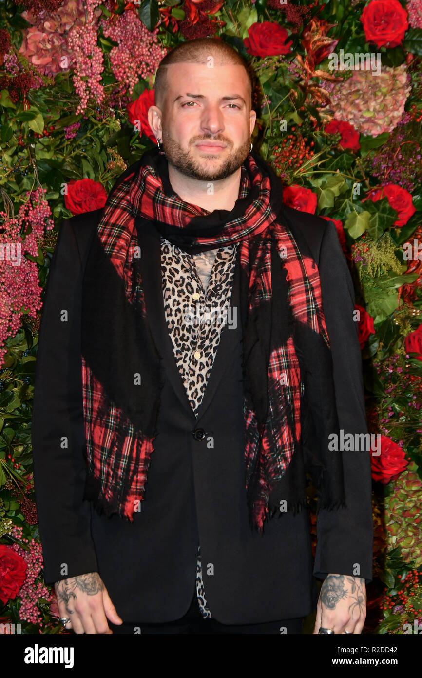 Londra, Regno Unito. 18 Novembre, 2018. Jamie Lloyd assiste la 64th Evening Standard Theatre Awards al Theatre Royal, il 18 novembre 2018, Londra, Regno Unito. Credito: Picture Capital/Alamy Live News Foto Stock