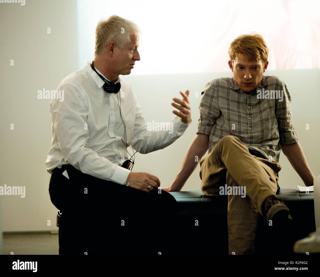 Circa tempo Anno : 2013 Direttore del Regno Unito : Richard Curtis Richard Curtis, Domhnall Gleeson immagine di scatto Foto Stock