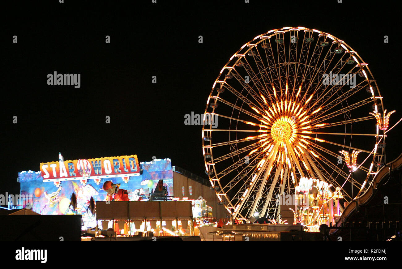 La ruota panoramica Ferris Foto Stock
