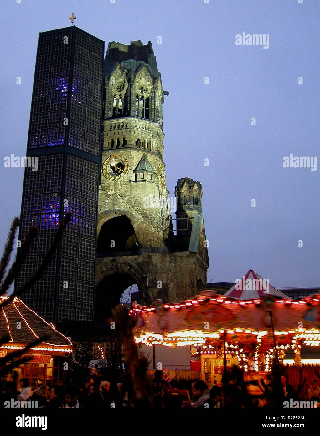 GedÃ¤chniskirche con il weichnachtsmarkt Foto Stock