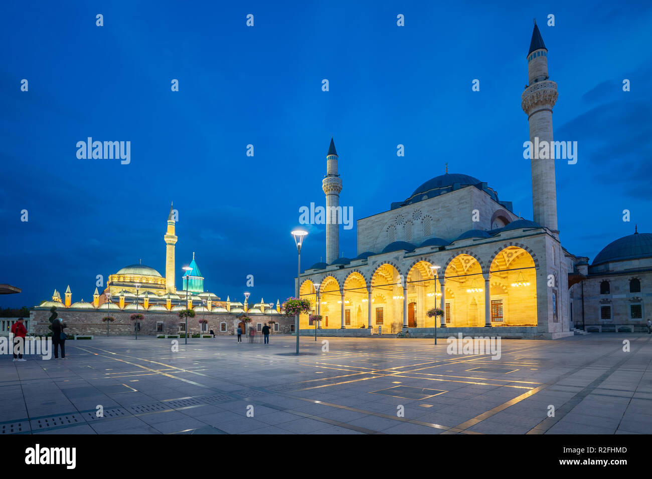 Vista della Moschea Selimiye e museo di Mevlana a Konya, Turchia. Foto Stock