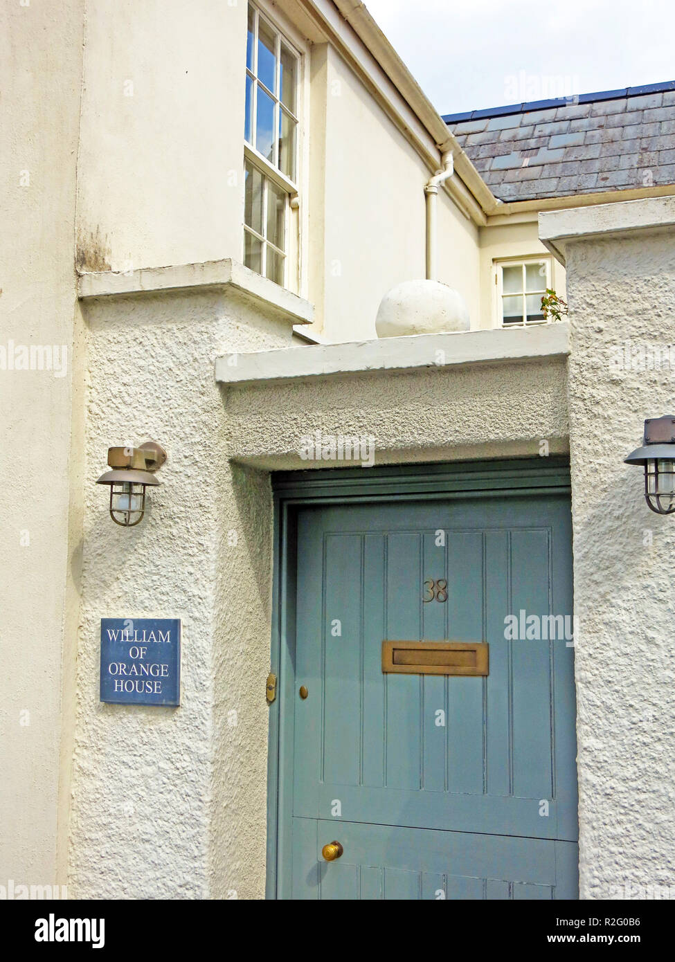 La William di casa arancione nel filamento suggeriscono storico olandese connessioni in Topsham, Devon, Inghilterra, Regno Unito Foto Stock