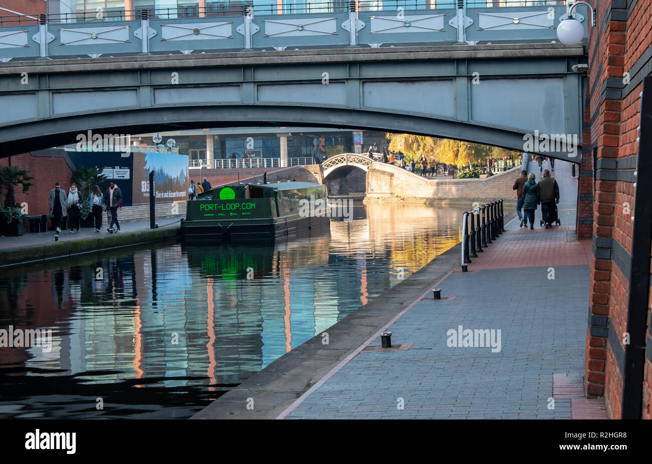 Birmingham cityscape della splendida Birmingham Canal. Foto Stock