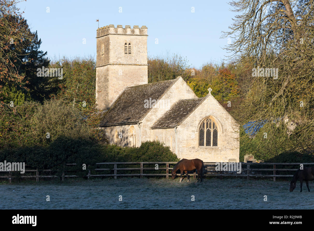 St Andrew storica chiesa sassone, Coln Rogers, Cotswolds, Gloucestershire, England, Regno Unito, Europa Foto Stock