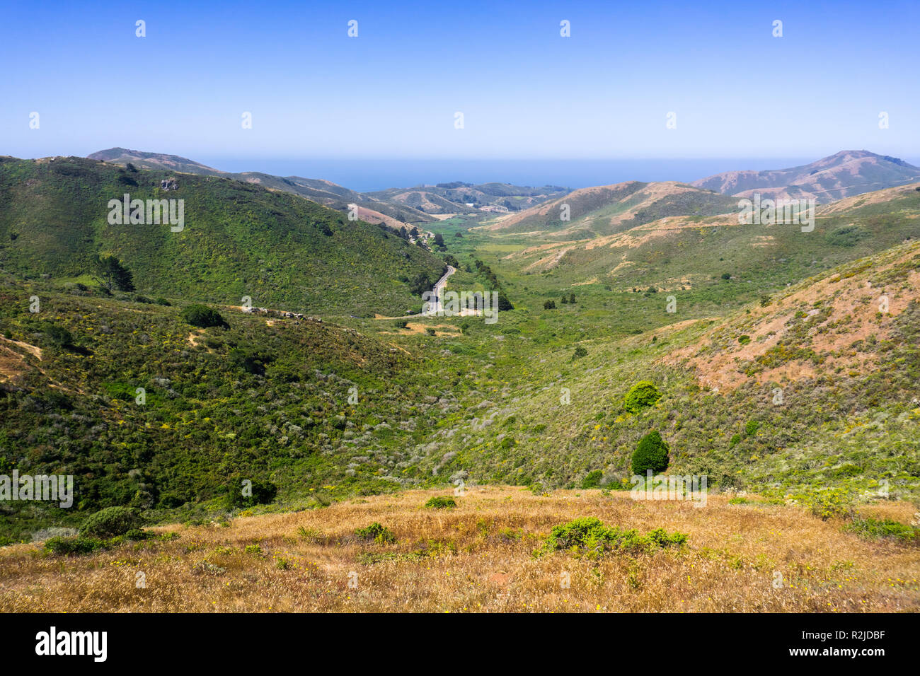 Splendida vista della valle di Rodeo in Marin Headlands, a nord di San Francisco Bay Area, California Foto Stock