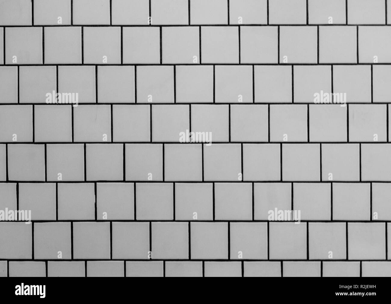 Il vecchio dipinto di bianco muro di mattoni background in Kiev, Ucraina Foto Stock