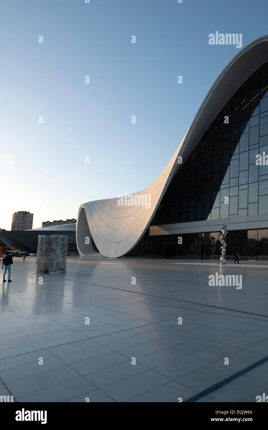 Heydar Aliyev Centro, Baku, Azerbaijan Foto Stock