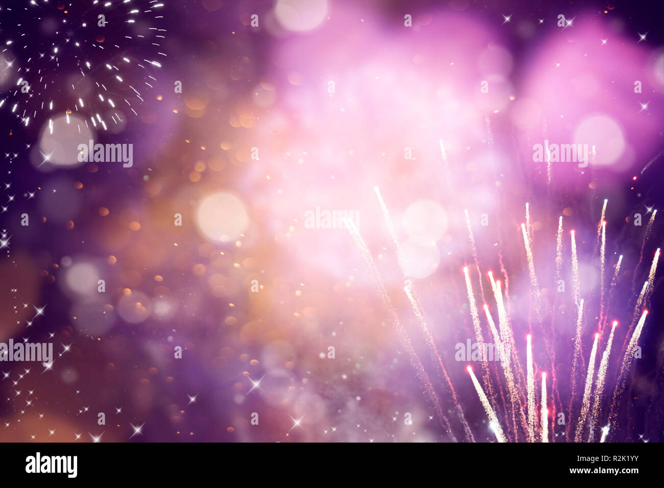 Fuochi d'artificio di Nuovo Anno e spazio copia - abstract sfondo per le vacanze Foto Stock