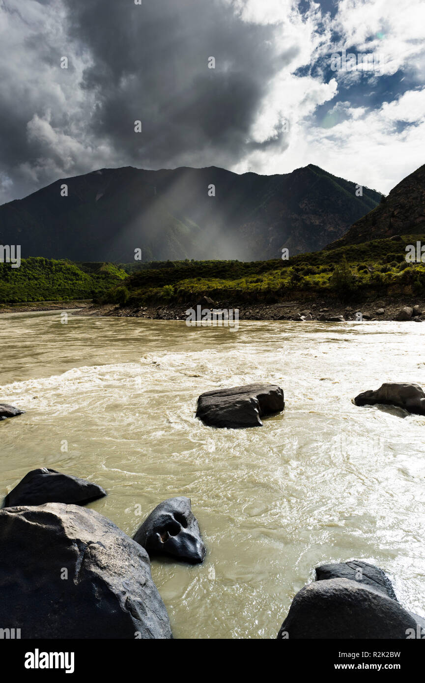 Yarlung Tsangpo canyon Foto Stock