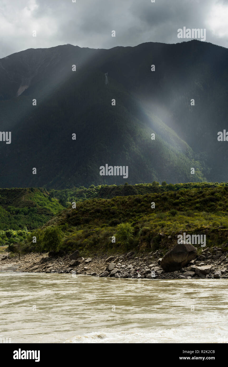 Yarlung Tsangpo canyon Foto Stock